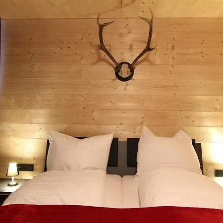 Heidi Chalets Falkertsee - Luxuschalet Almsommer Alpehytte *