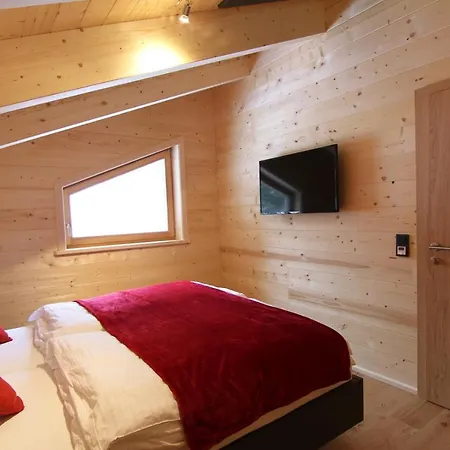 Heidi Chalets Falkertsee - Luxuschalet Almsommer